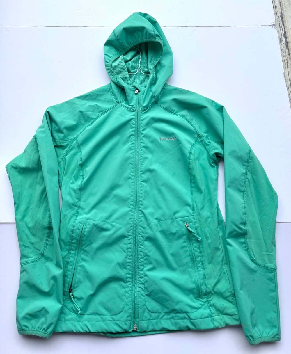 Columbia Omni-Shield Advanced Repellency Lightweight Hooded Windbreaker Jacket